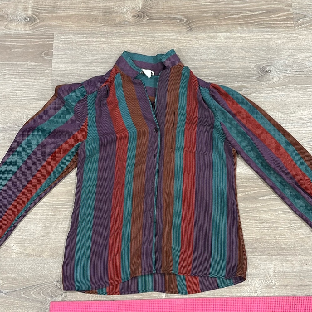 Regina Porter, size 10, long sleeve button down shirt